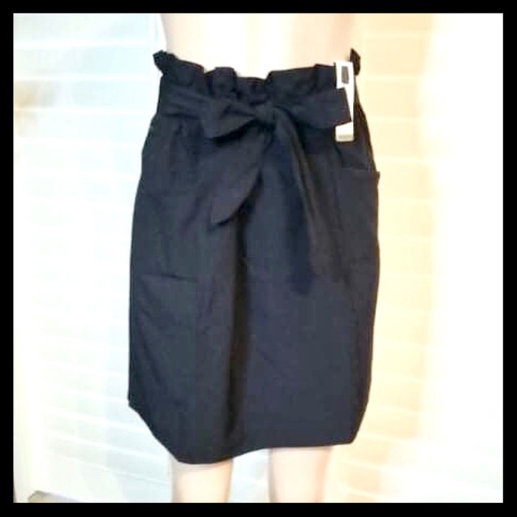 Mondetta High Waisted Cargo Skirt Black - Picture 7 of 13